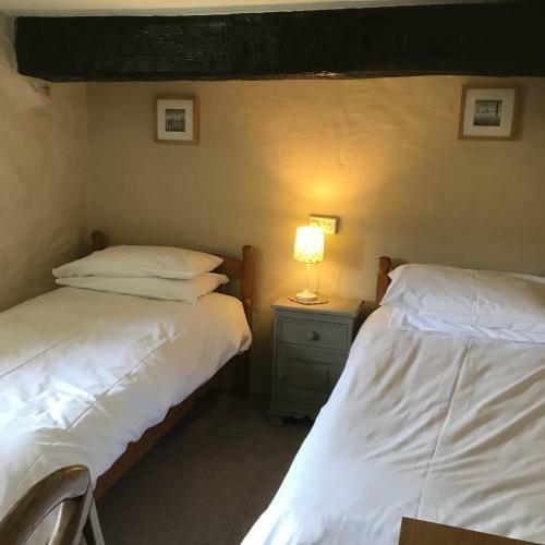 Bwythynod Helmau Cottages
