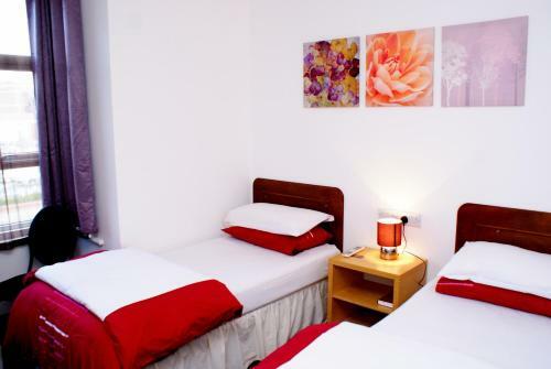 Hostal The Hindes Hotel - B&B