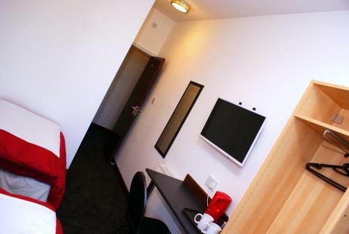 Hostal The Hindes Hotel - B&B