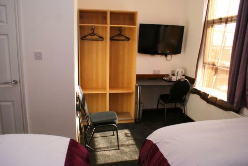 Hostal The Hindes Hotel - B&B