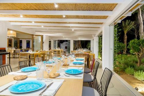 Hostal Casbah Formentera Hotel & Restaurant