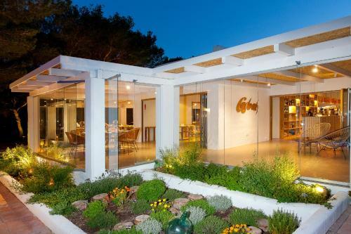 Hostal Casbah Formentera Hotel & Restaurant