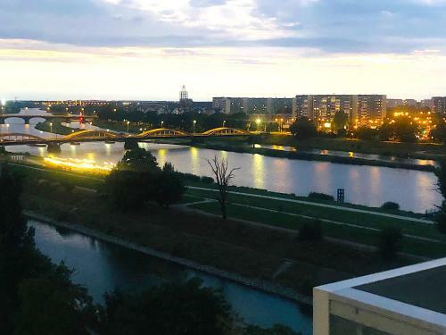 Apartament Z Tarasem I Widokiem Na Odr?