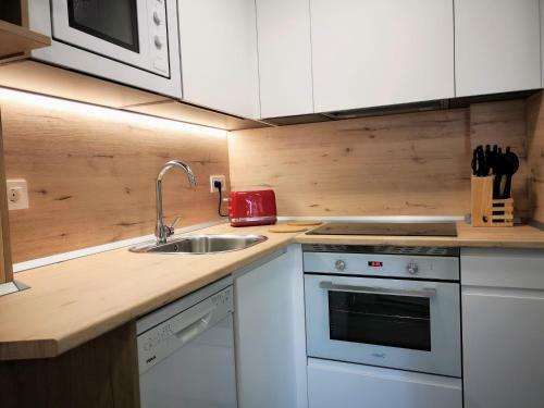 Apartamento La Balconada De La Aljafer�a