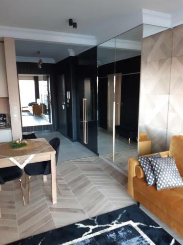 Golden Mood City Apartment Wroc?aw