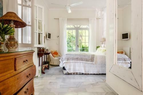 Bed & Breakfast Villa Safira, Sotogrande, Spain - Adults Only