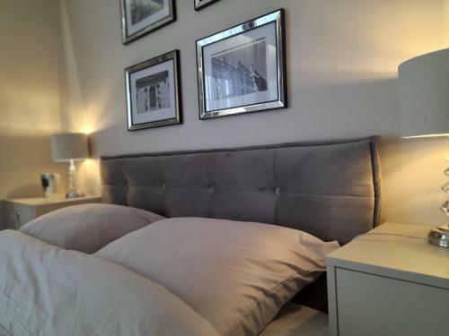 Beige Mood City Apartment