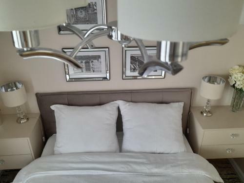 Beige Mood City Apartment