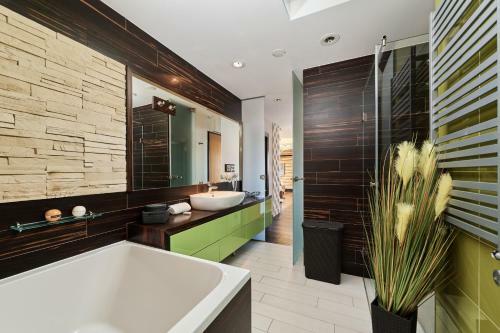 Luxurious Apartments Walonska By Renters