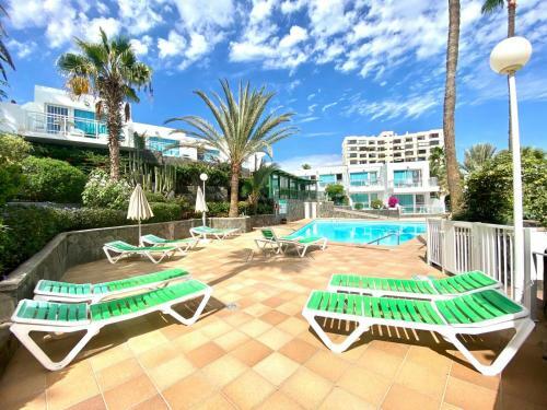 Bonito Apartamento Con Wifi, Acceso En La Playa Aguila