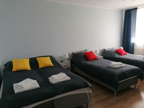 Hostal Gladiator Noclegi Zator Lv Apartament