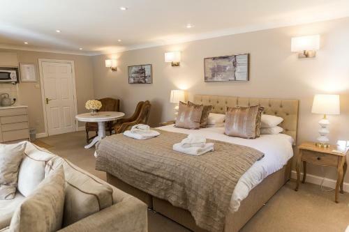 Hostal Cricket Field House