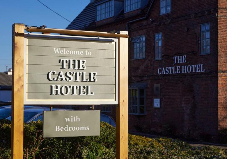 Posada The Castle Hotel By Good Night Inns
