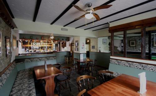 Bed & Breakfast Emlyn Arms