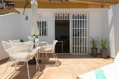 Apartment With Terrace And Sea Views