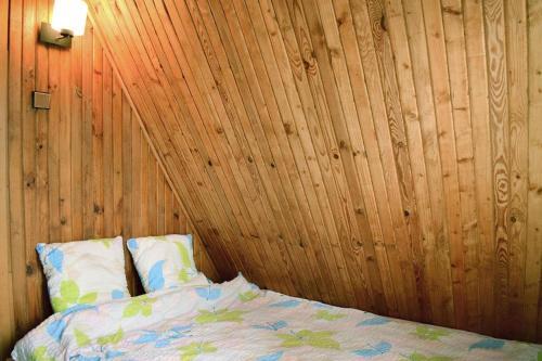 Holiday Home, Zuromino