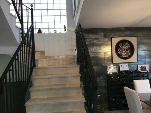 Bed & Breakfast Double Room With Shared Bathroom And Shared Communal Areas R4
