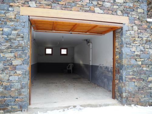 Cozy Apartment In Alp