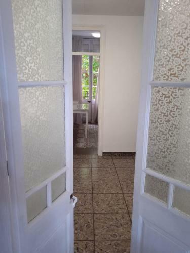Casa Olivera- Apartament Al Passeig Font Vella