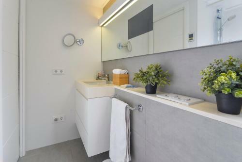 Canami... Luxury Apartment With Best Sea Views.