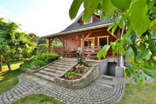 Holiday Home, Oswino