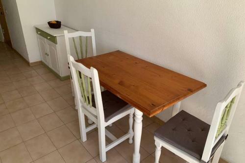 Monis Apartment Mit Pool
