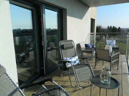 5 M�rz Apartament Adam I Ewa
