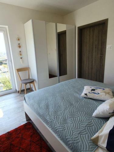 5 M�rz Apartament Adam I Ewa