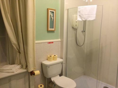 Hostal St Annes Guest House
