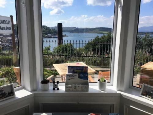 Hostal Invercloy Guest House