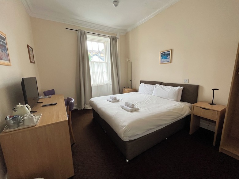 Hostal The Kelvin Hotel