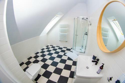 Apartamento Pa?ac I Folwark Brze?nica