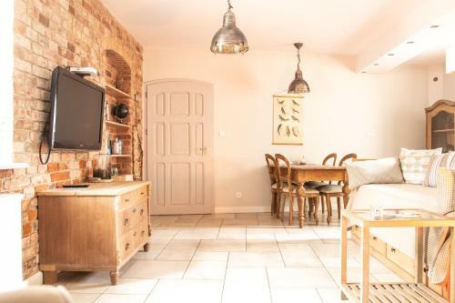 Apartamento Pa?ac I Folwark Brze?nica
