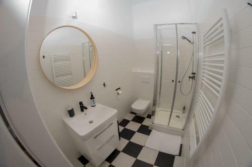 Apartamento Pa?ac I Folwark Brze?nica
