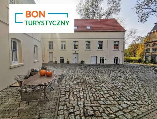 Apartamento Pa?ac I Folwark Brze?nica