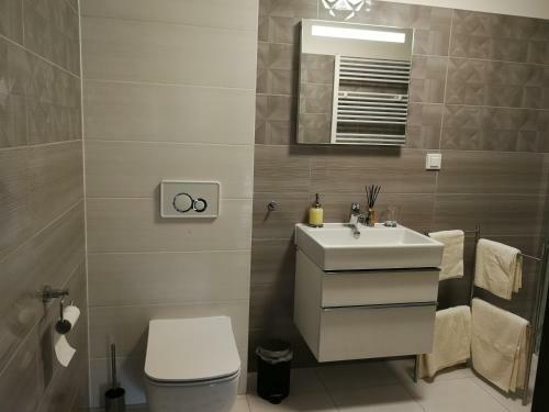 Coral Spa Apartament Pi?? M�rz