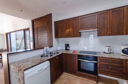3 Bedroom Villa, Private Pool, Biniancolla, Near Punta Prima