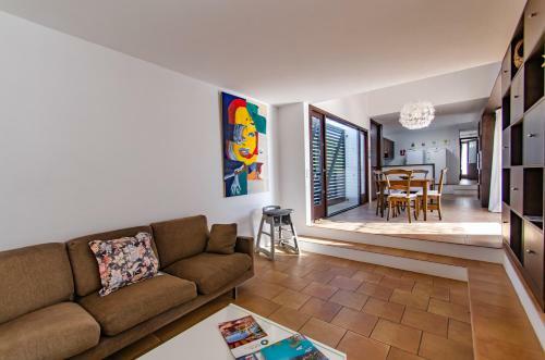 3 Bedroom Villa, Private Pool, Biniancolla, Near Punta Prima