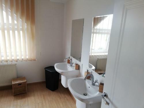 Apartamento Pokoje Go?cinne U Marka