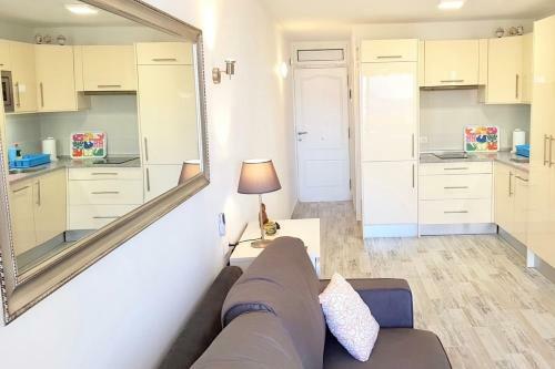 Sea View Studio Apartment Playa De La Arena D