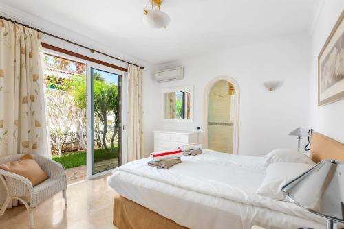 Los Gigantes Cliffs And Ocean Front Villa