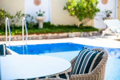 Los Gigantes Cliffs And Ocean Front Villa