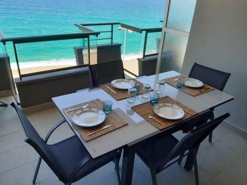 Apartamento Vistas Mar Primera Linea Playa