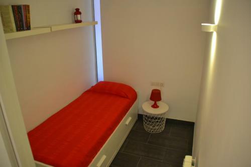 Bonito Apartamento Con Jard�n