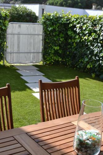 Bonito Apartamento Con Jard�n