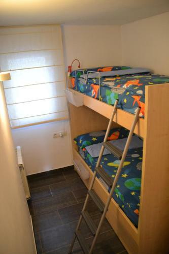 Bonito Apartamento Con Jard�n