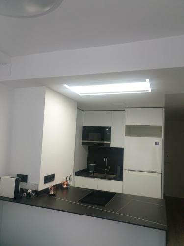 Apartamento Moderno Sobre El Mar