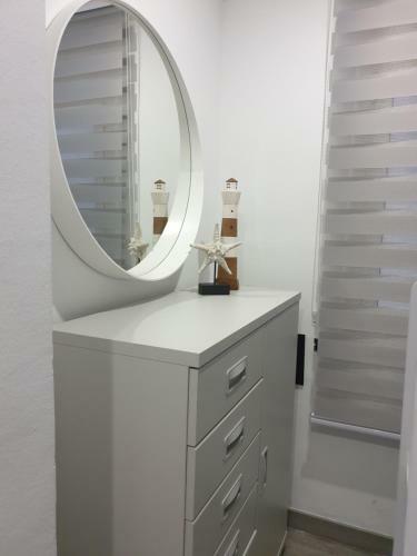 Apartamento Moderno Sobre El Mar