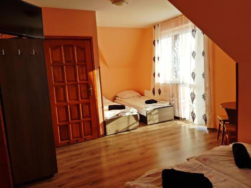 Hotel Dom Wczasowy " U J�zefa "