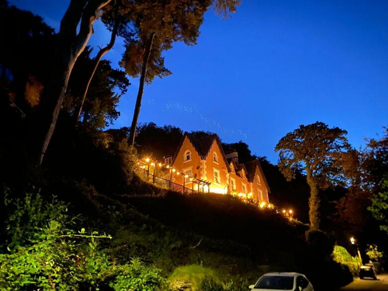 Seawood Hotel